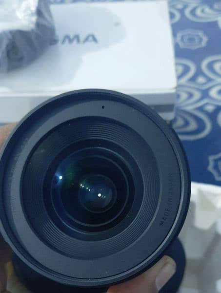 Sigma 16mm 1.4 canon mount in a mint condition 10/10 2