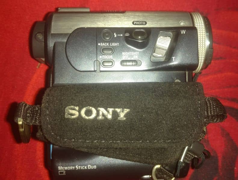 Sony Handy Cam Digital Mini DV 10