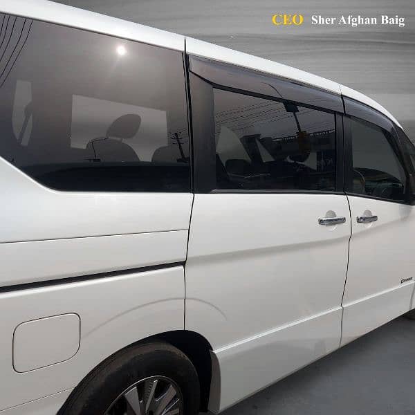 Nissan serena G highway star seven seater 4