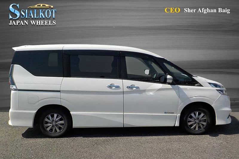 Nissan serena G highway star seven seater 10