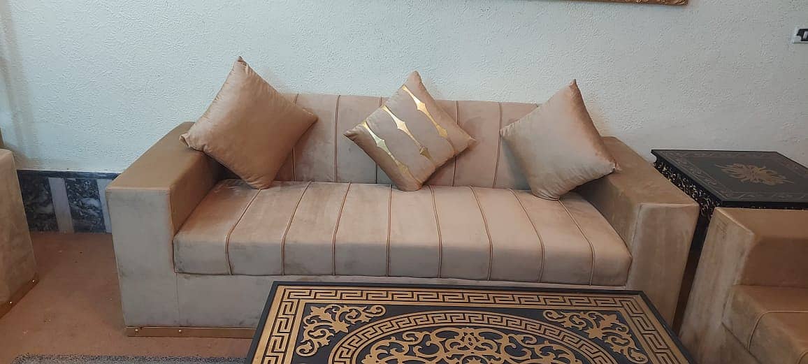 sofa set,bed set,table,almari,bed,furniture 6