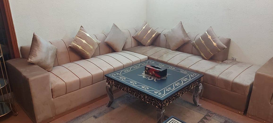 sofa set,bed set,table,almari,bed,furniture 9
