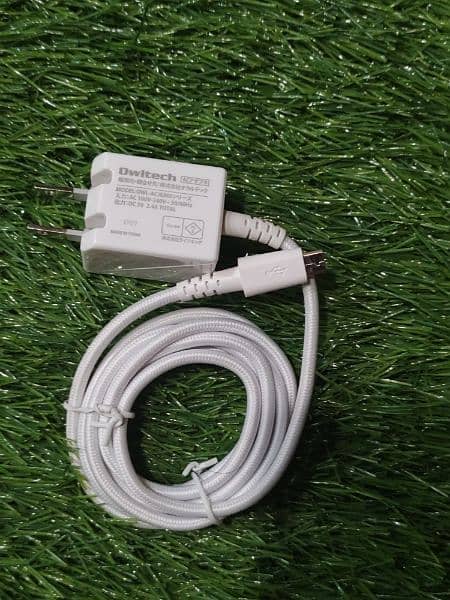 Owitech Adapter for Android/Micro with Attached Cable and 1 USB Port 1
