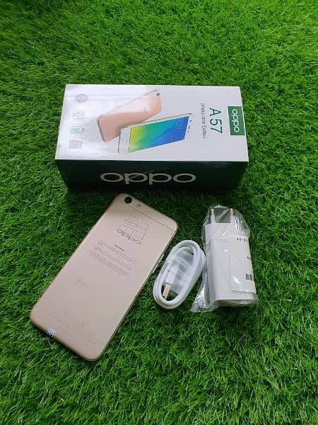Oppo A57 4gb 64Gb Dual sim And Vivo Y85 4gb 64gb ( Fingerprint) 10/10 4
