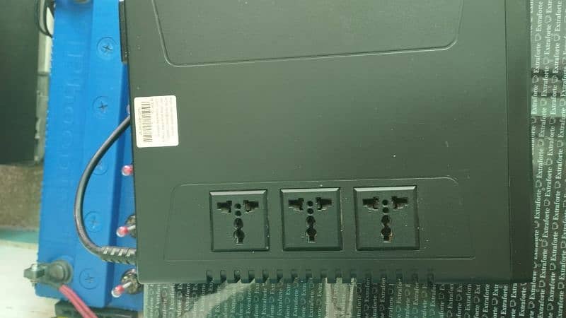 UPS IN GOOD CONDITION 8