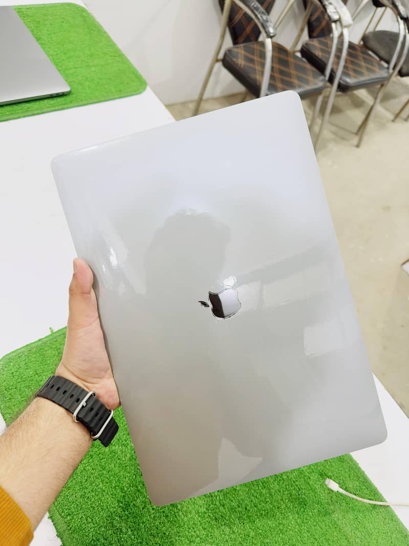 Apple MacBook Pro 2018 Core i7   16/512 0