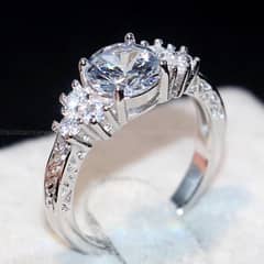 Amazing shinny silver zircon ring