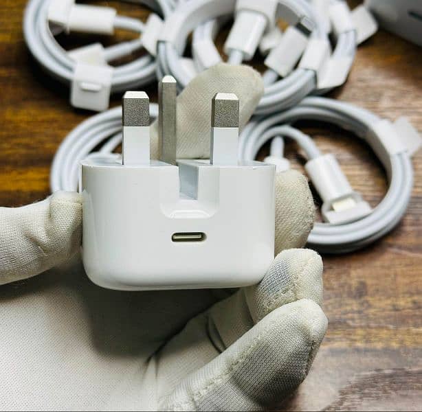 Apple 18W 100% original charger 1