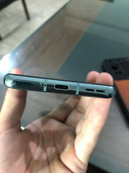 OnePlus 9 Pro 12 Gb RAM  256 gb Memory. 3