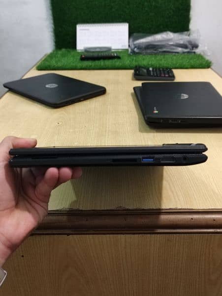 Acer R11 Chromebook Laptop 8