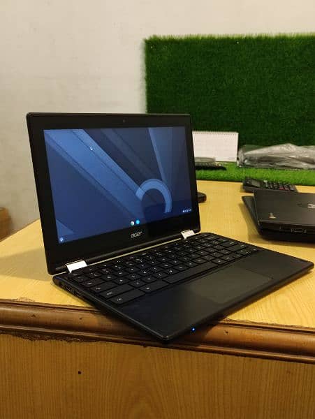 Acer R11 Chromebook Laptop 9