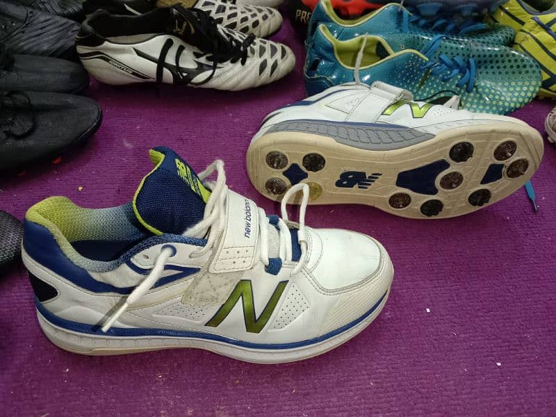 New balance cricket spikes uk sale