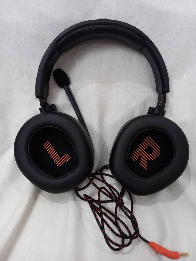 *Brand new* Imported JBL Quantum 200 - Wired Over-Ear Gaming Headset 7