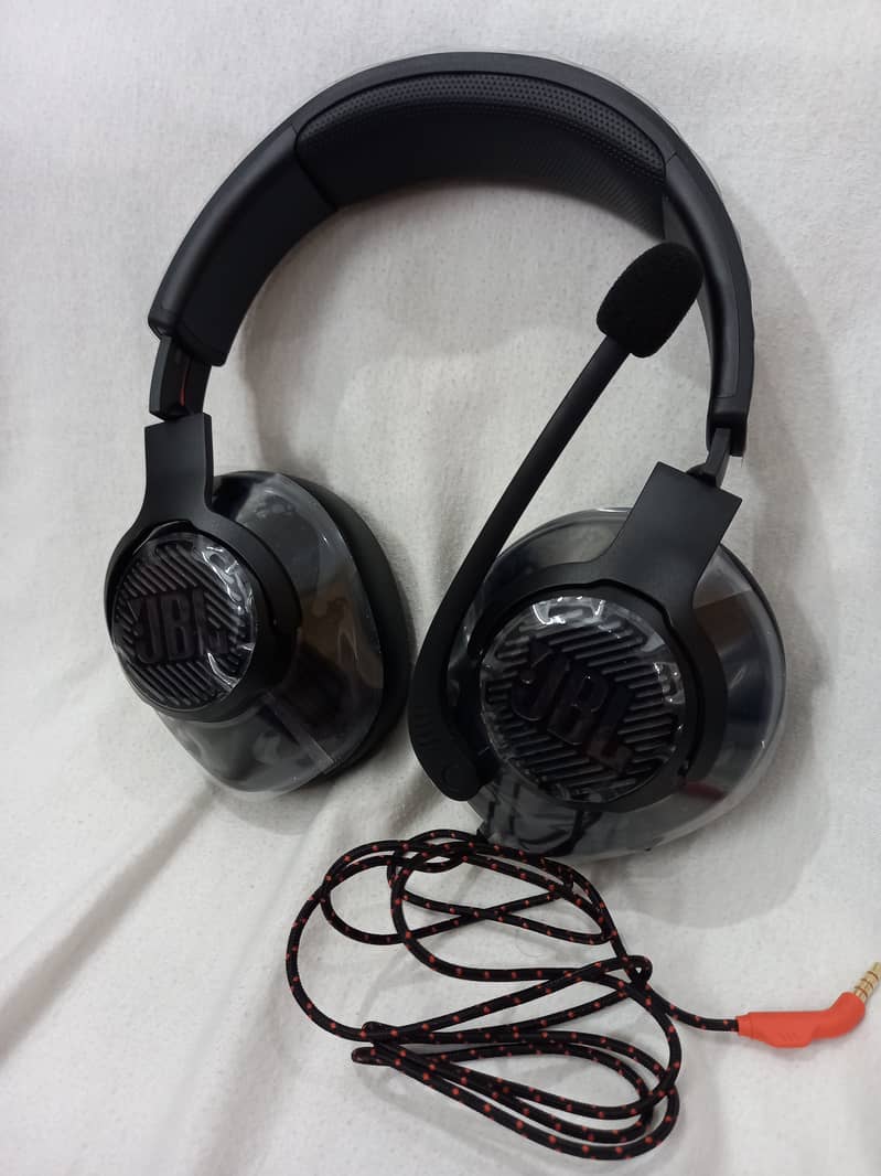 *Brand new* Imported JBL Quantum 200 - Wired Over-Ear Gaming Headset 8