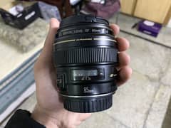 Canon EF 85mm f/1.8 USM Lens