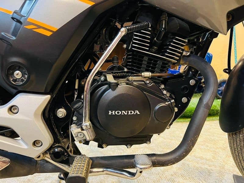 Honda Cb150F special Edition 2022 model Standard 1082718705