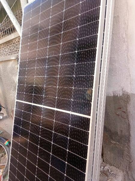 Canadian Hiku6 545 Watt Bifical double Glass solar Panels 8