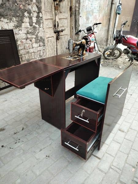 Sewing machine Table chair. 0316,5004723 3