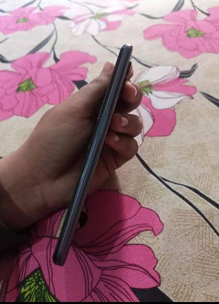 Realme narzo 50 4/64 5