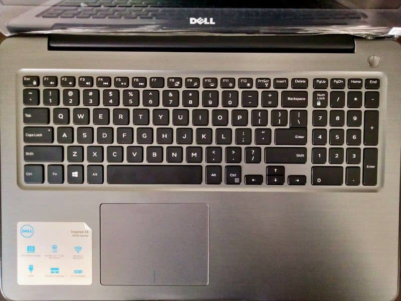 Dell Inspiron 5567 i7 , 7th gen laptop New lush condition urgent sale 3