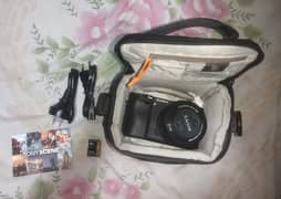 SONY a6400 WITH KIT LENS AND BAG + MEMORY CARD