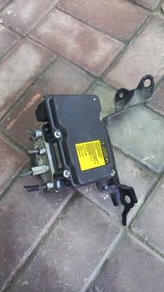 Toyota Camry ABS unit 0