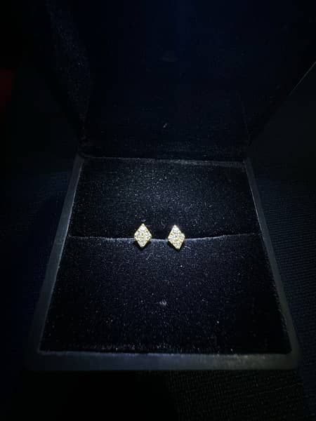 4 Diamonds Nose Pin 0