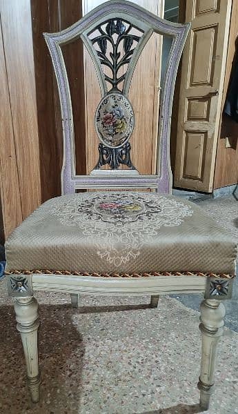 Dining Table 8 Chair. 7