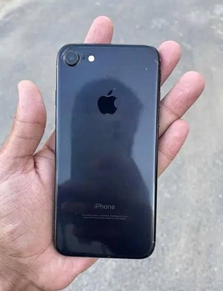 iPhone 7 32GB 1