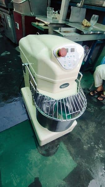 12 kg Capacity Dough Spiral Mixer Machine 2 speed imported 11