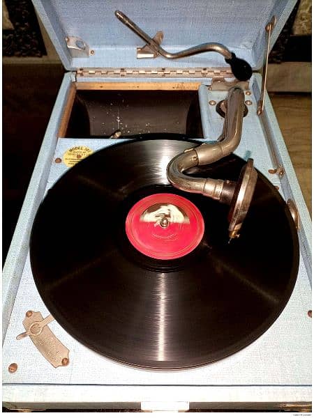 Original HMV. Gramophone Imported from UK to Play 78 RPM Records 8