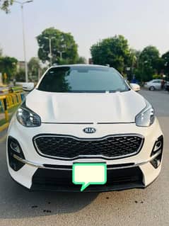 Kia Sportage 2022 model Available With Driver Daily and Monthly Basis.