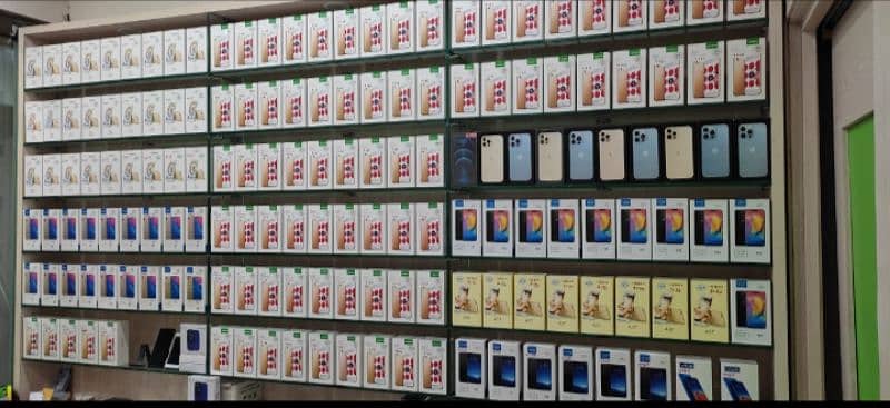 OPPO A57 4+64 for sale with complete box 03334812233 12
