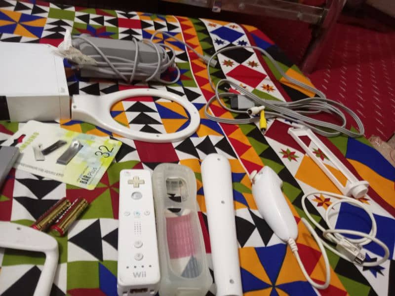 Nintendo Wii full set with 32 gb usb with games 1