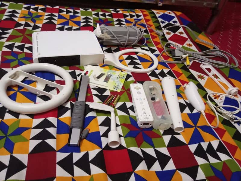 Nintendo Wii full set with 32 gb usb with games 9