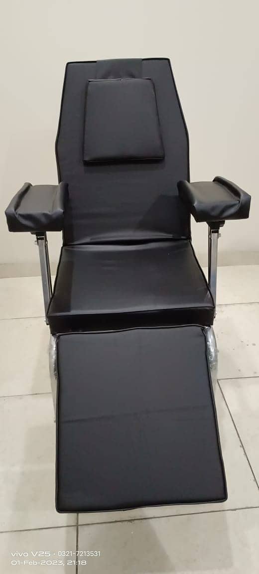 manufecture Blood Donner Chair, Dialysis bed & Derma Examination couch 18