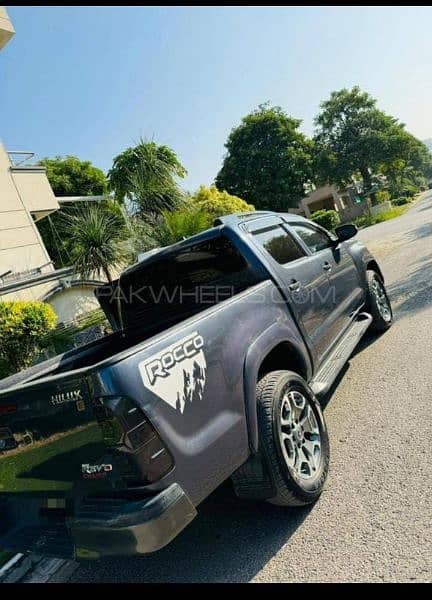 Toyota Revo / Rocco /Prado  avabl for rent in rawalpindi/islamabad 8