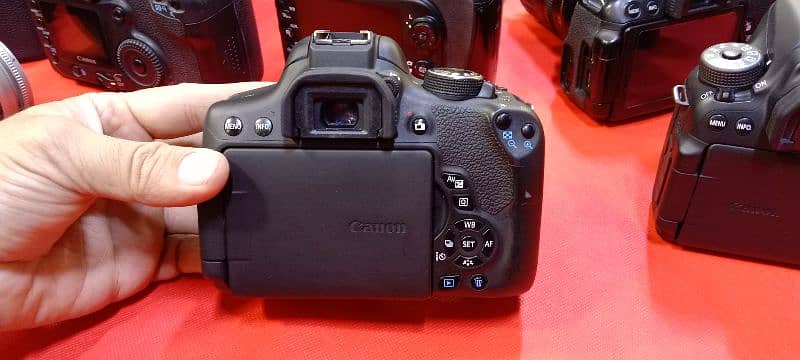 DSLR Camera Starting price 11500/- with 1 year warranty 03432112702 3