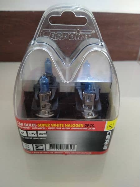 Carpoint Super White Halogen Bulbs 1