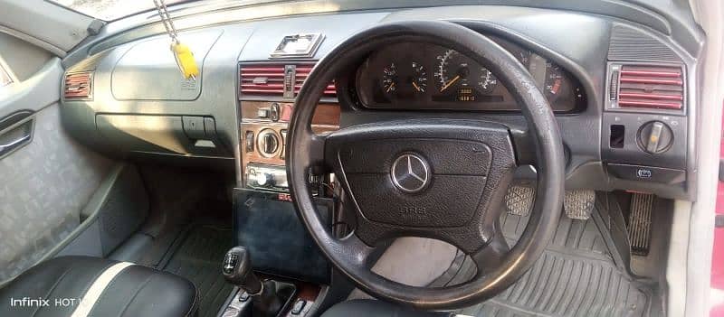Mercedes Benz c180 8