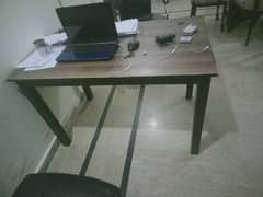 Table | Workstation