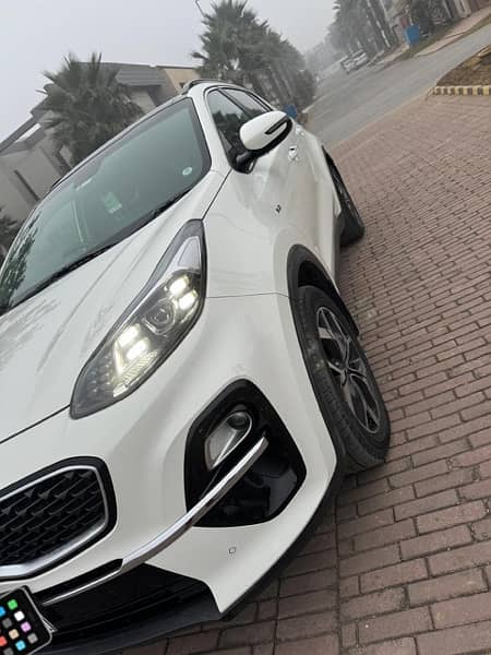 KIA SPORTAGE AWD 4