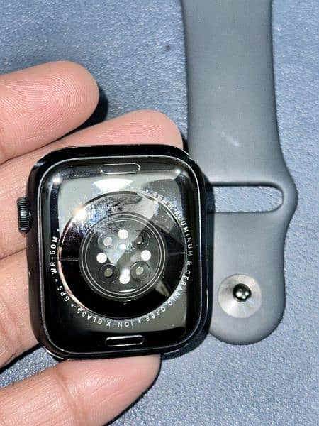Apple Watch Series 7 (100%) Health 4
