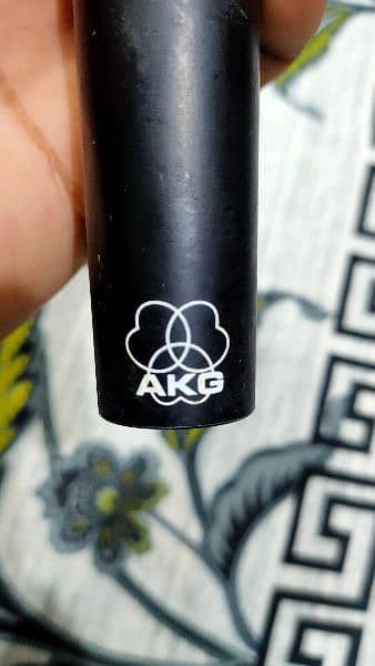 AKG D660s Dynamic Vocal Microphone 1