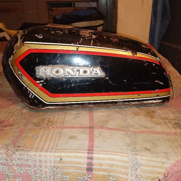 HONDA CD 1980 FUEL TANK 2