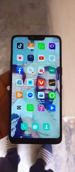 oppo f7 with 4/64 gb good batri timing. 0