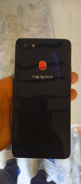 oppo f7 with 4/64 gb good batri timing. 1
