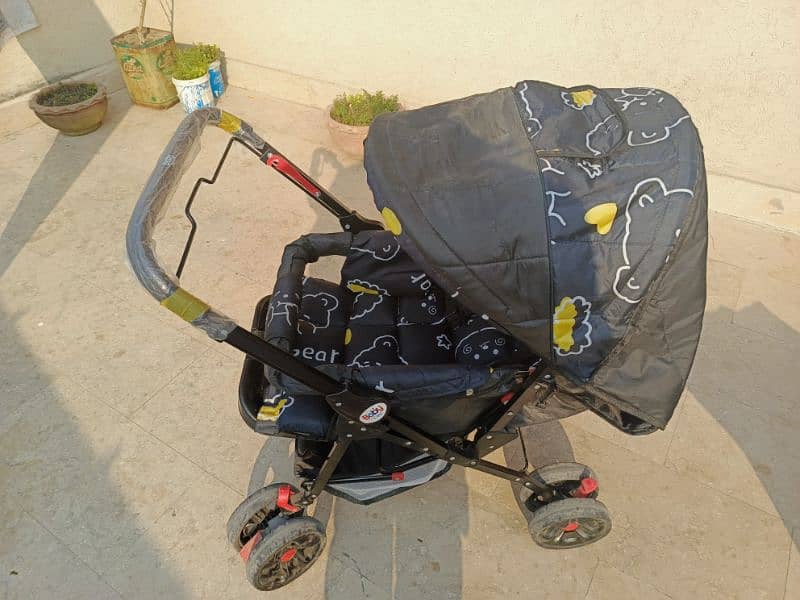 baby stroller only 2 weeks used. 1