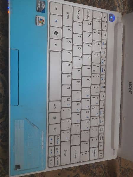 aspire happy laptop for cheap price 1