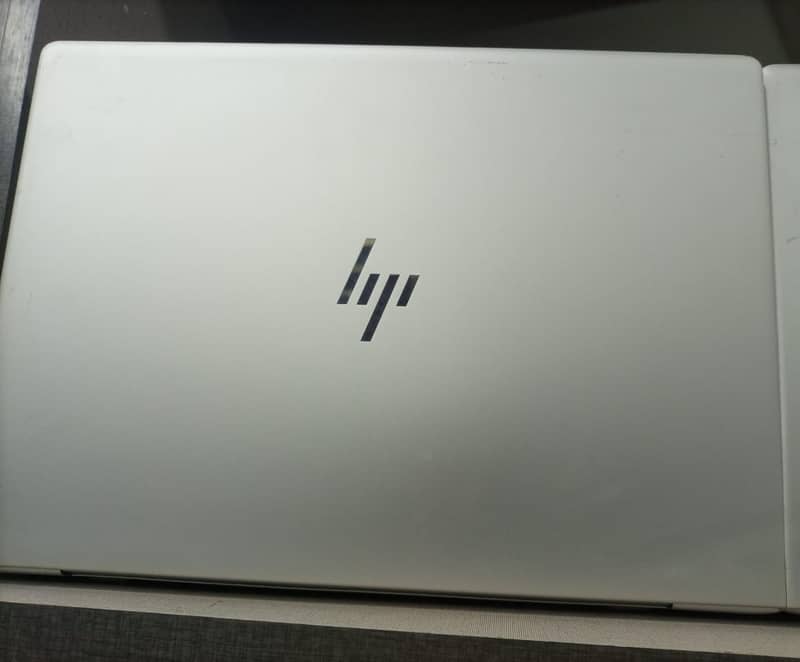 HP EliteBook 840 G6 i5 8th Gen Laptop | 8GB RAM | 256GB SSD | 14.1"FHD 1